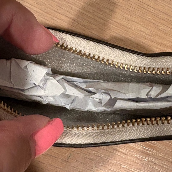 Coach Bone Coin Case Leather Wristlet - Picture 3 of 4